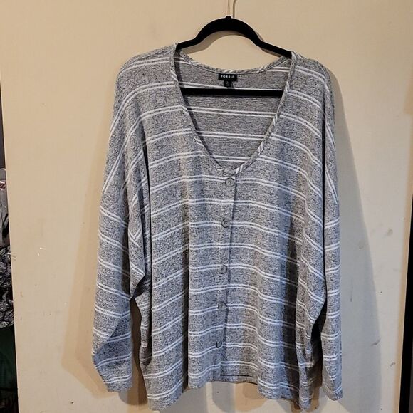 Torrid top size 5 - Picture 1 of 4